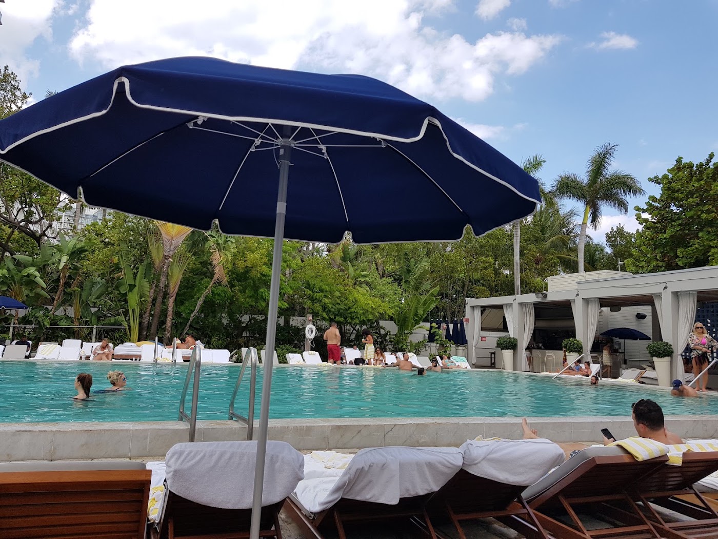 Nautilus Sonesta Miami Beach, dog-friendly hotel, photo 3