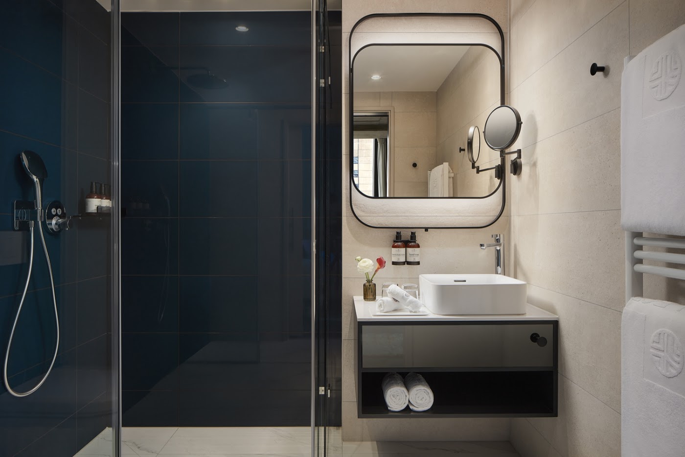 NH Collection Frankfurt Spin Tower, dog-friendly hotel, photo 4