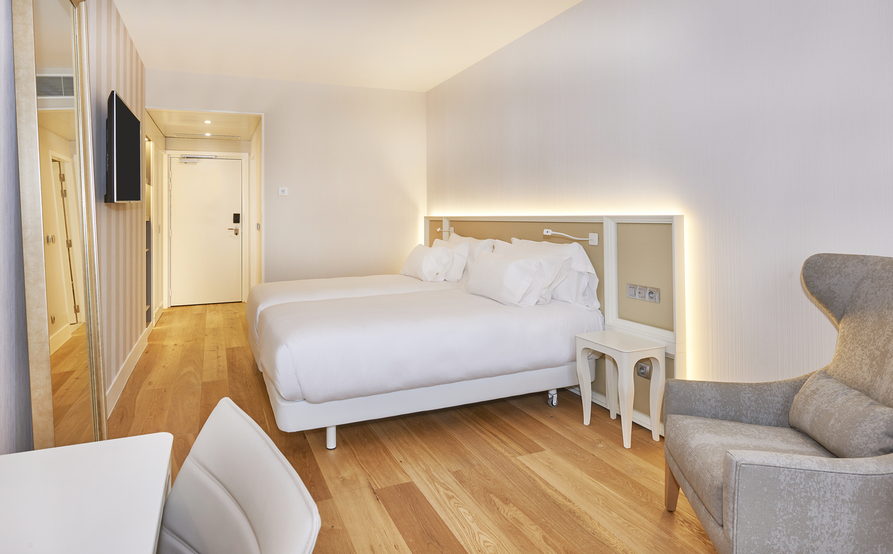 NH Collection Marseille, dog-friendly hotel, photo 4