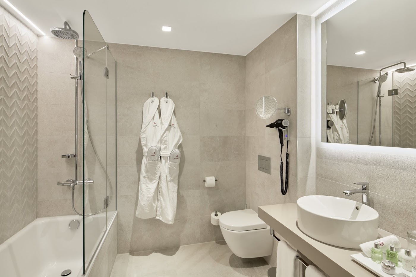 NH Collection München Bavaria, dog-friendly hotel, photo 3