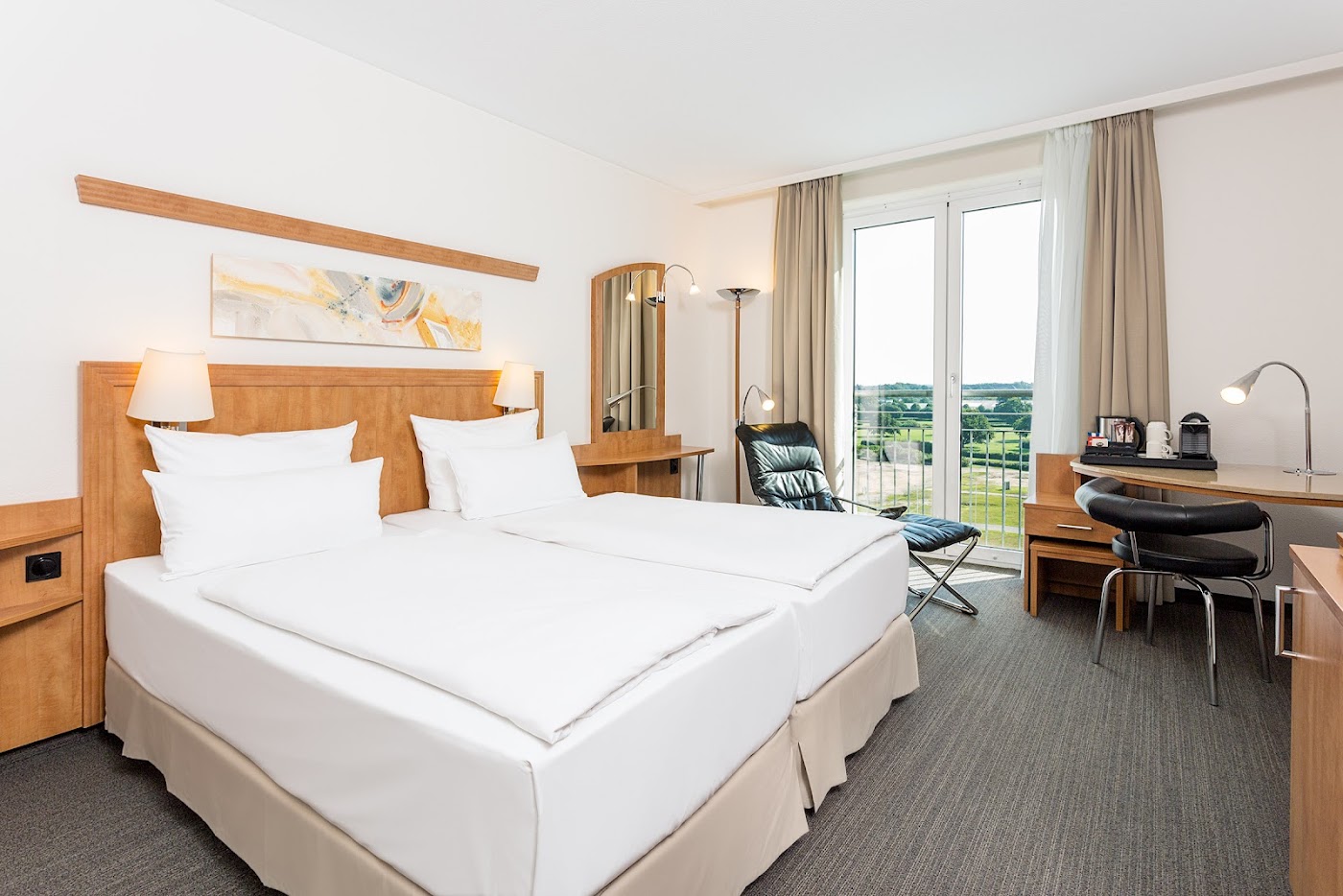 NH Hamburg Horner Rennbahn, dog-friendly hotel, photo 4