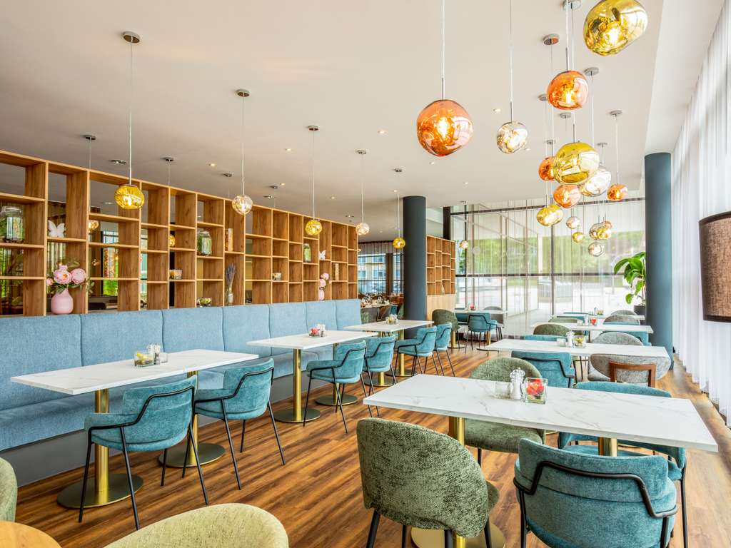 Novotel Hamburg City Alster, dog-friendly hotel, photo 5
