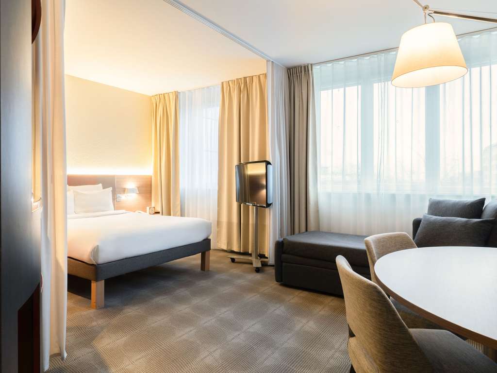 Novotel Suites Genève Aéroport, dog-friendly hotel, photo 4