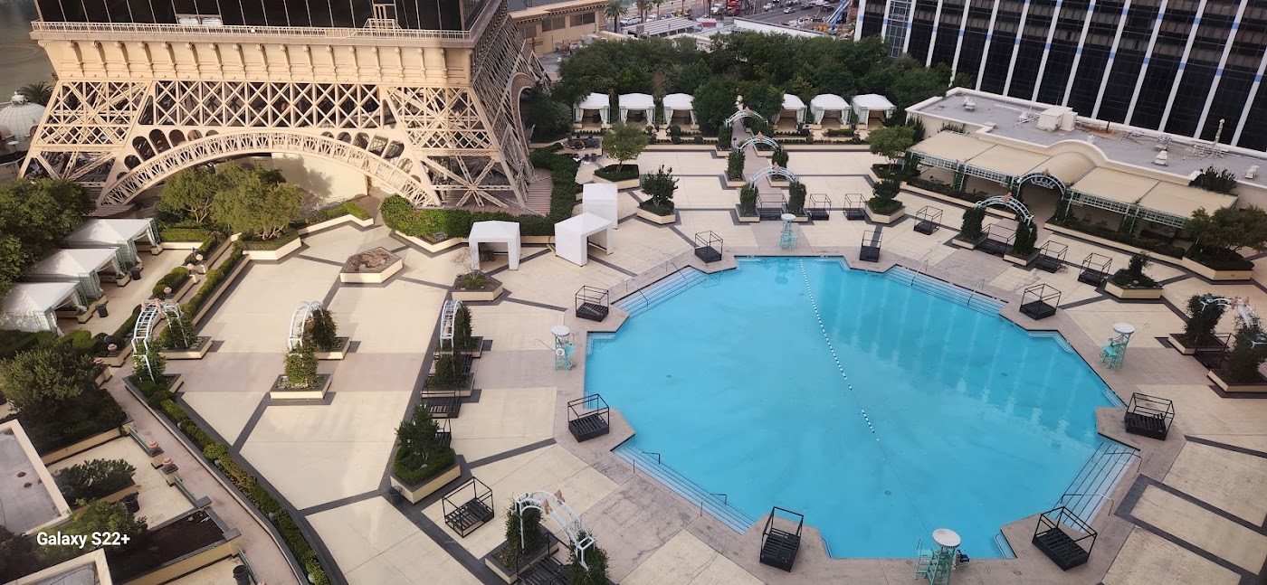 Paris Las Vegas Hotel & Casino, dog-friendly hotel, photo 3