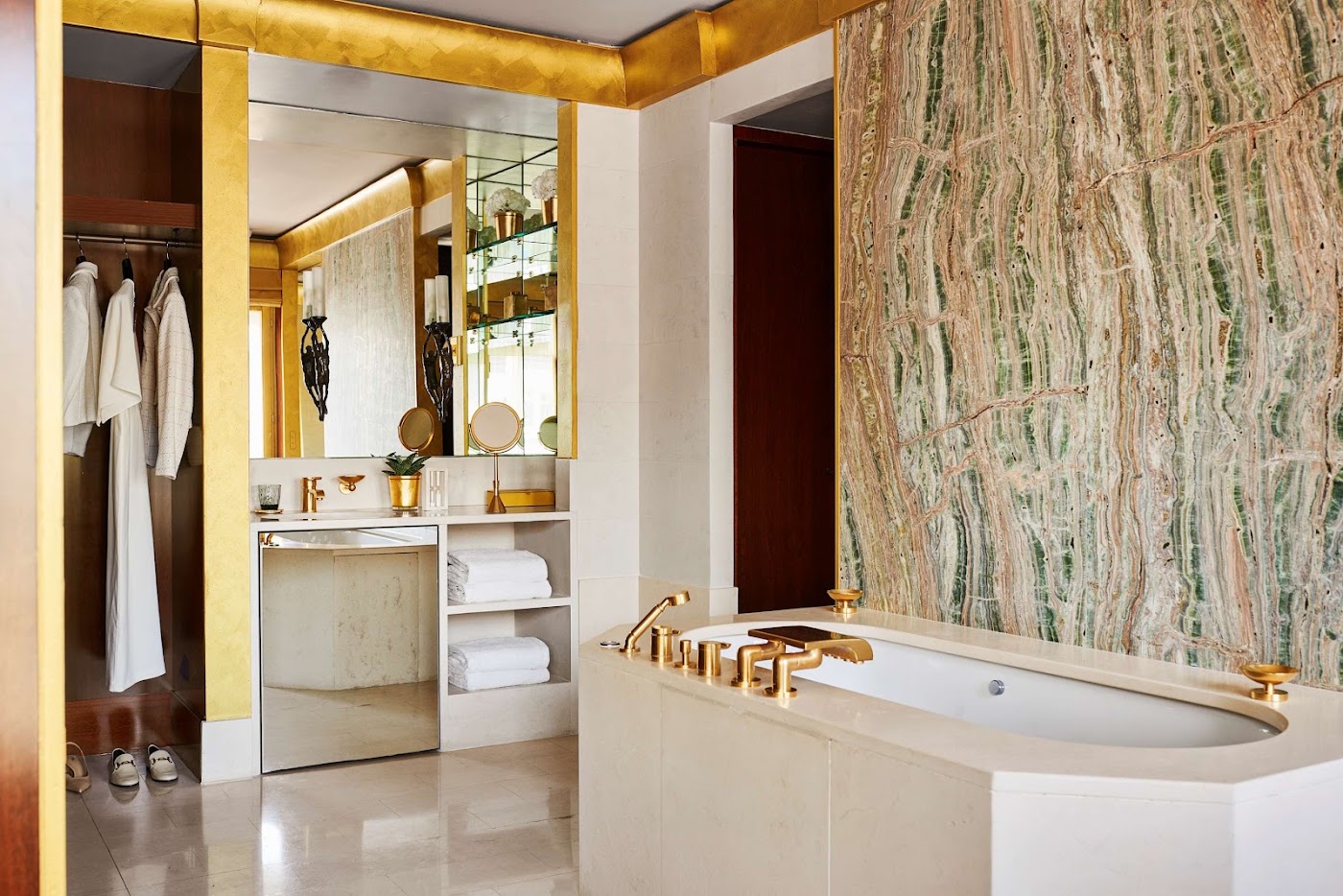 Park Hyatt Paris-Vendôme, dog-friendly hotel, photo 4