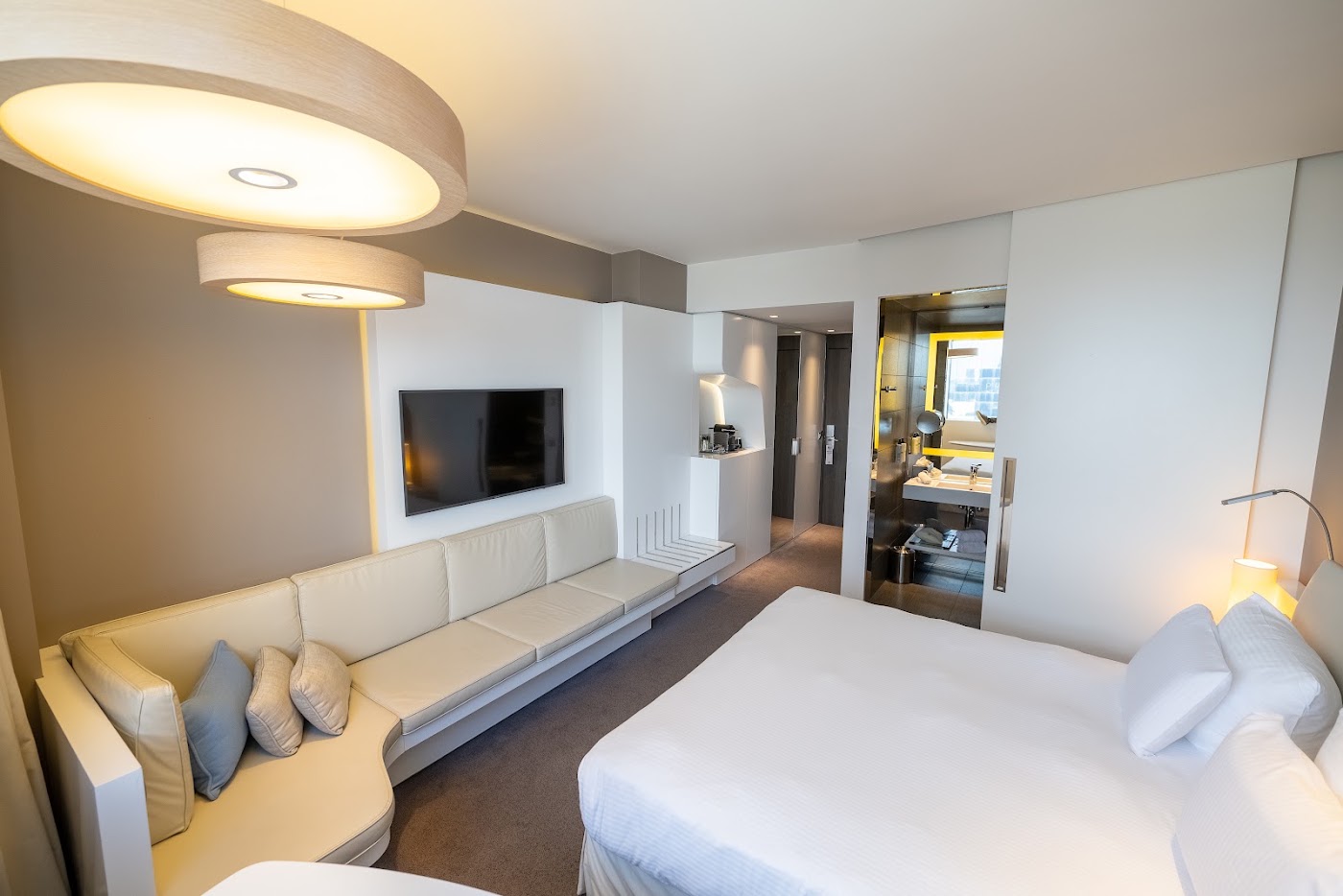 Pullman Brussels Centre Midi, dog-friendly hotel, photo 2