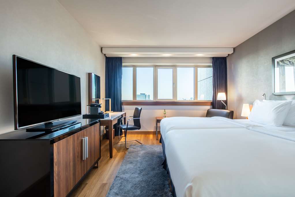 Radisson Blu Hotel Hamburg, dog-friendly hotel, photo 2