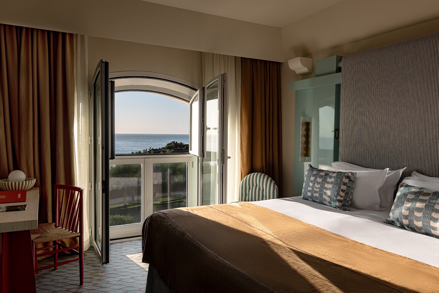 Regina Experimental Biarritz, dog-friendly hotel, photo 2