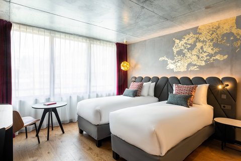 Renaissance Bordeaux Hotel, dog-friendly hotel, photo 5
