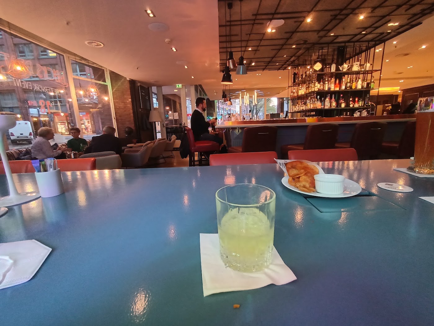 Renaissance Hamburg Hotel, dog-friendly hotel, photo 3