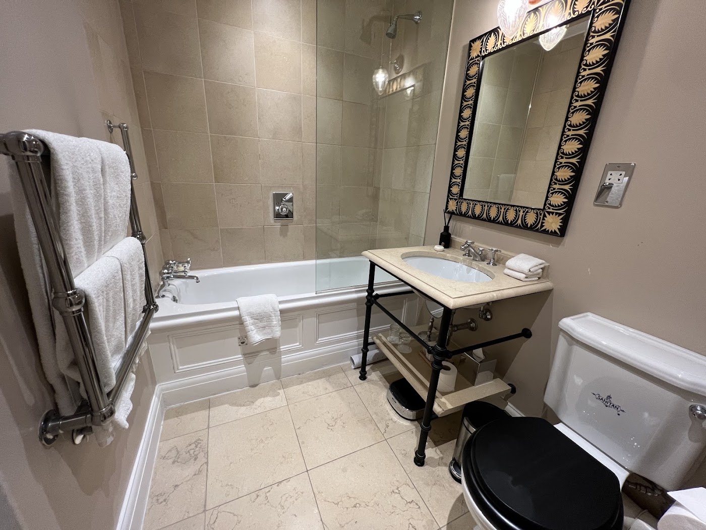 Roseate House London, dog-friendly hotel, photo 3