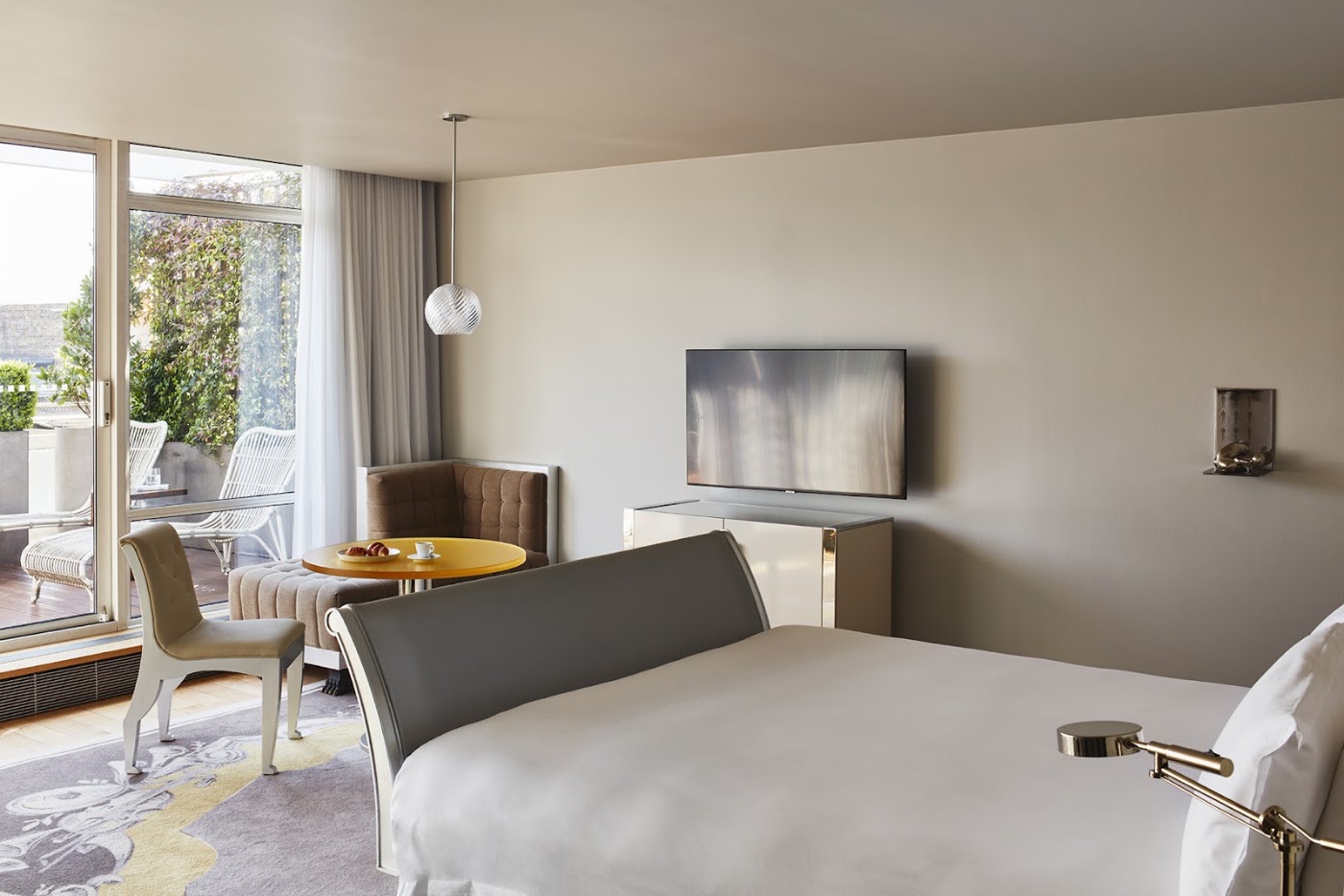 Sanderson London, dog-friendly hotel, photo 2