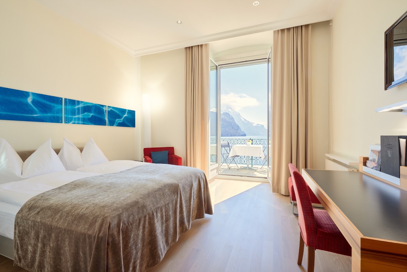 Seehotel Waldstätterhof Swiss Quality, dog-friendly hotel, photo 2