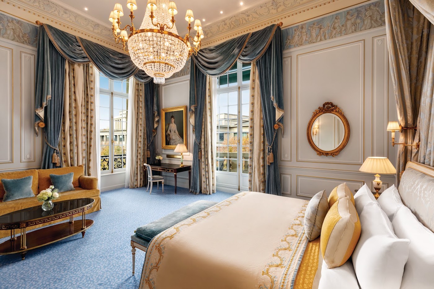 Shangri-La Paris, dog-friendly hotel, photo 2