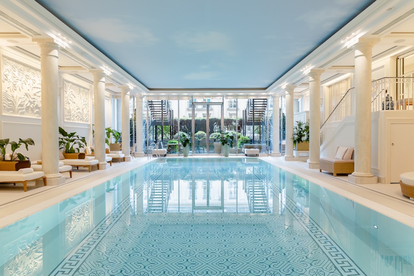 Shangri-La Paris, dog-friendly hotel, photo 3