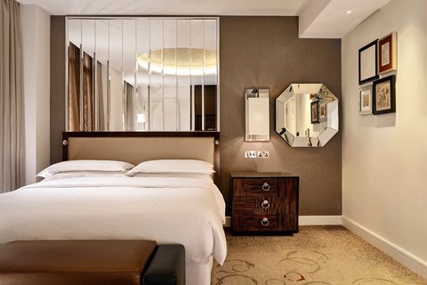 Sheraton Grand London Park Lane, dog-friendly hotel, photo 2