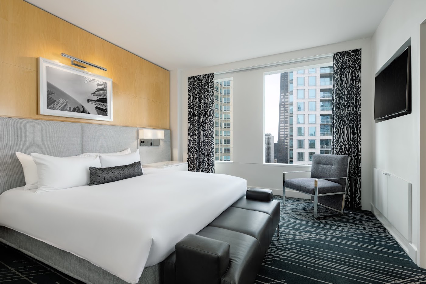 Sofitel Chicago Magnificent Mile, dog-friendly hotel, photo 2