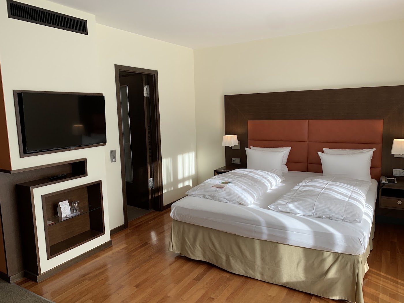 Steigenberger Hotel Treudelberg Hamburg, dog-friendly hotel, photo 2