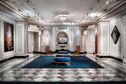 The Blackstone Chicago, dog-friendly hotel, photo 3