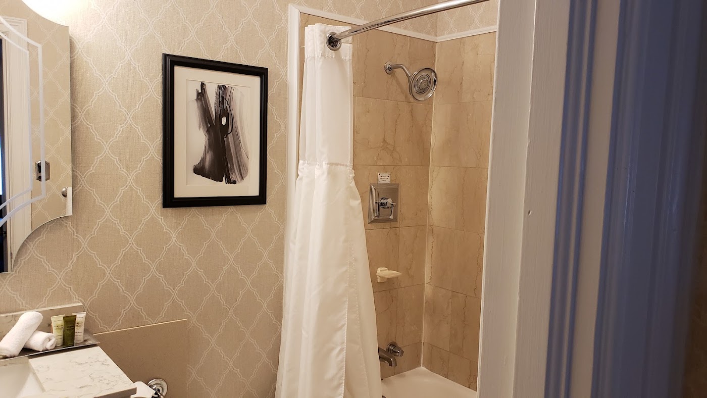The Drake Chicago, dog-friendly hotel, photo 3