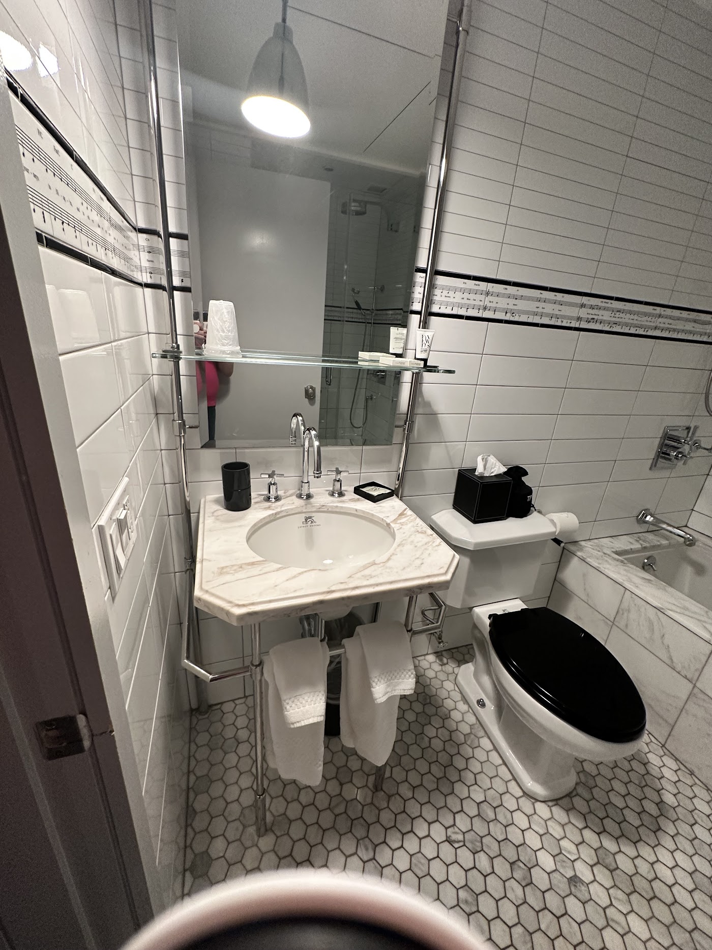 The Evelyn, dog-friendly hotel, photo 3
