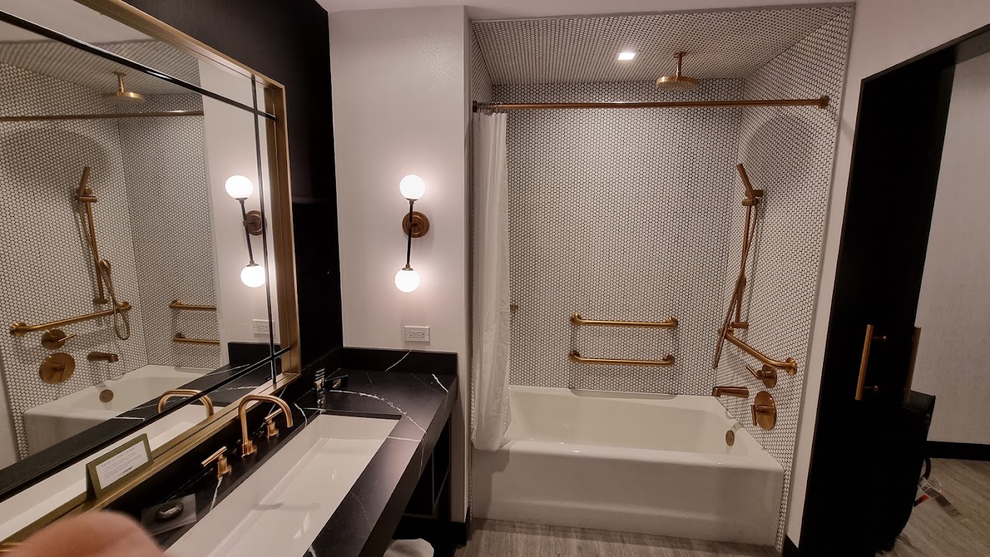 The Godfrey Hotel Hollywood, dog-friendly hotel, photo 4
