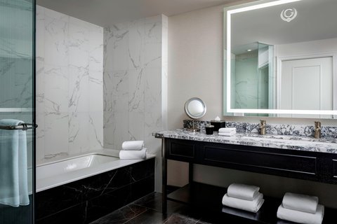 The Gwen Chicago, dog-friendly hotel, photo 4