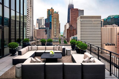 The Gwen Chicago, dog-friendly hotel, photo 5
