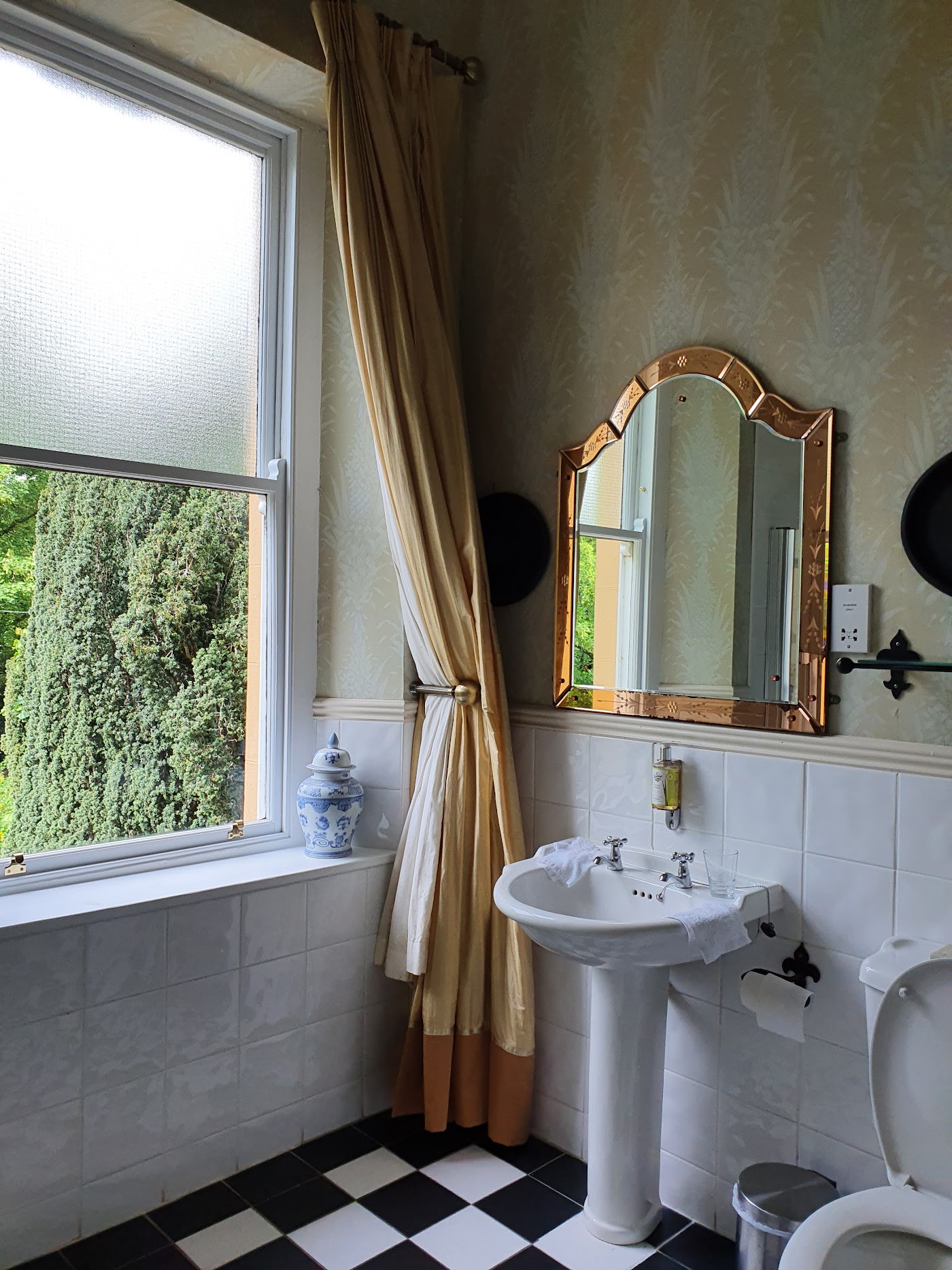 The Mustard Seed at Echo Lodge, dog-friendly hotel, photo 3