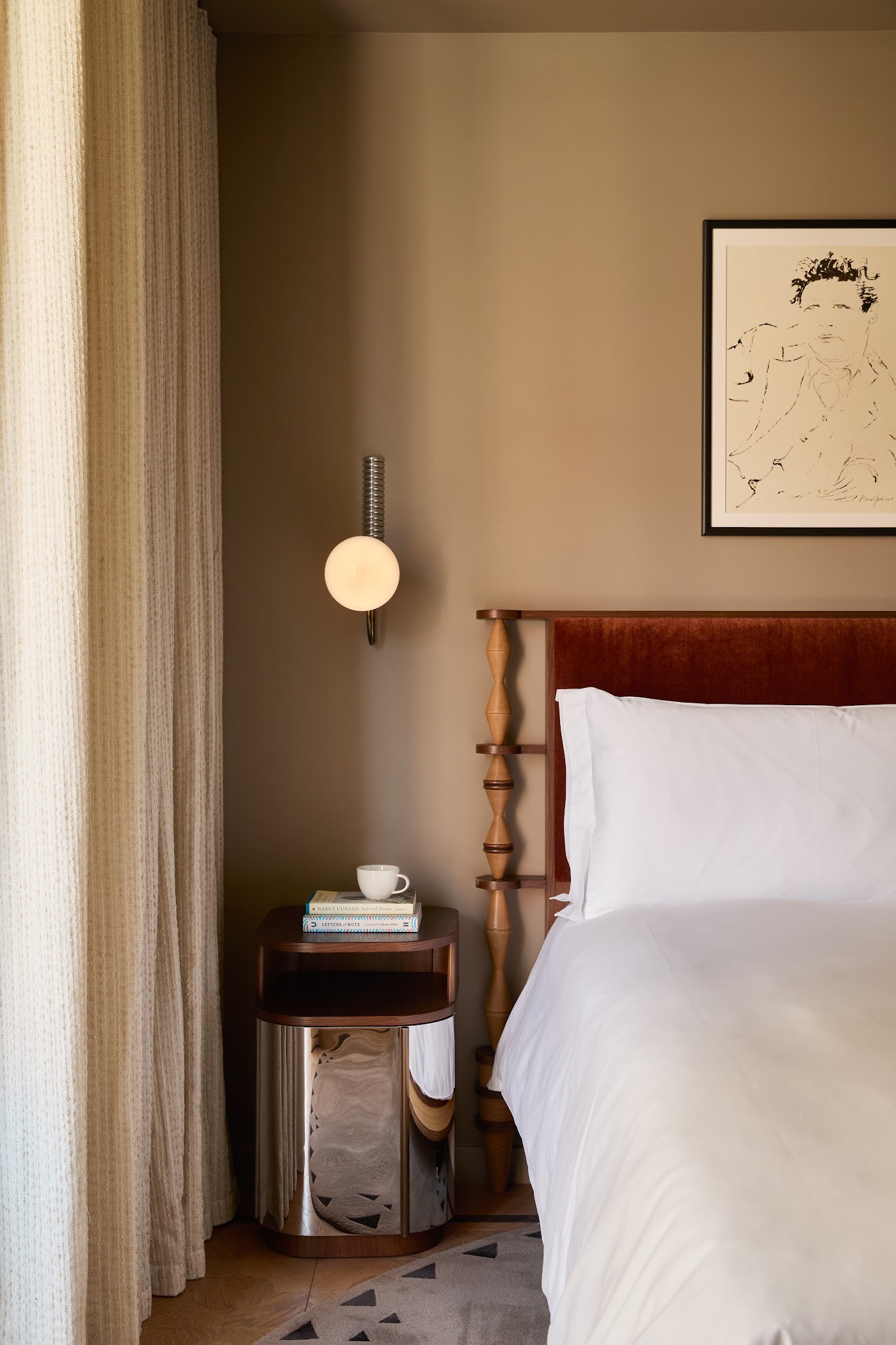 The Newman, dog-friendly hotel, photo 4