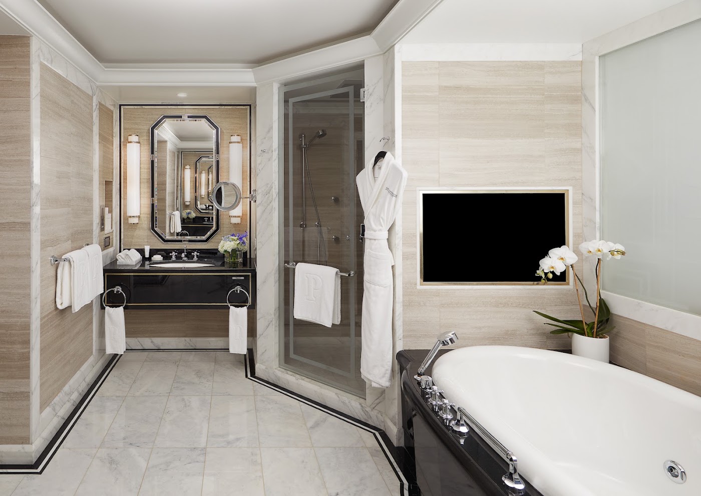 The Peninsula New York, dog-friendly hotel, photo 5