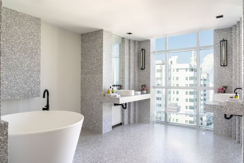 The Ritz-Carlton South Beach, dog-friendly hotel, photo 4