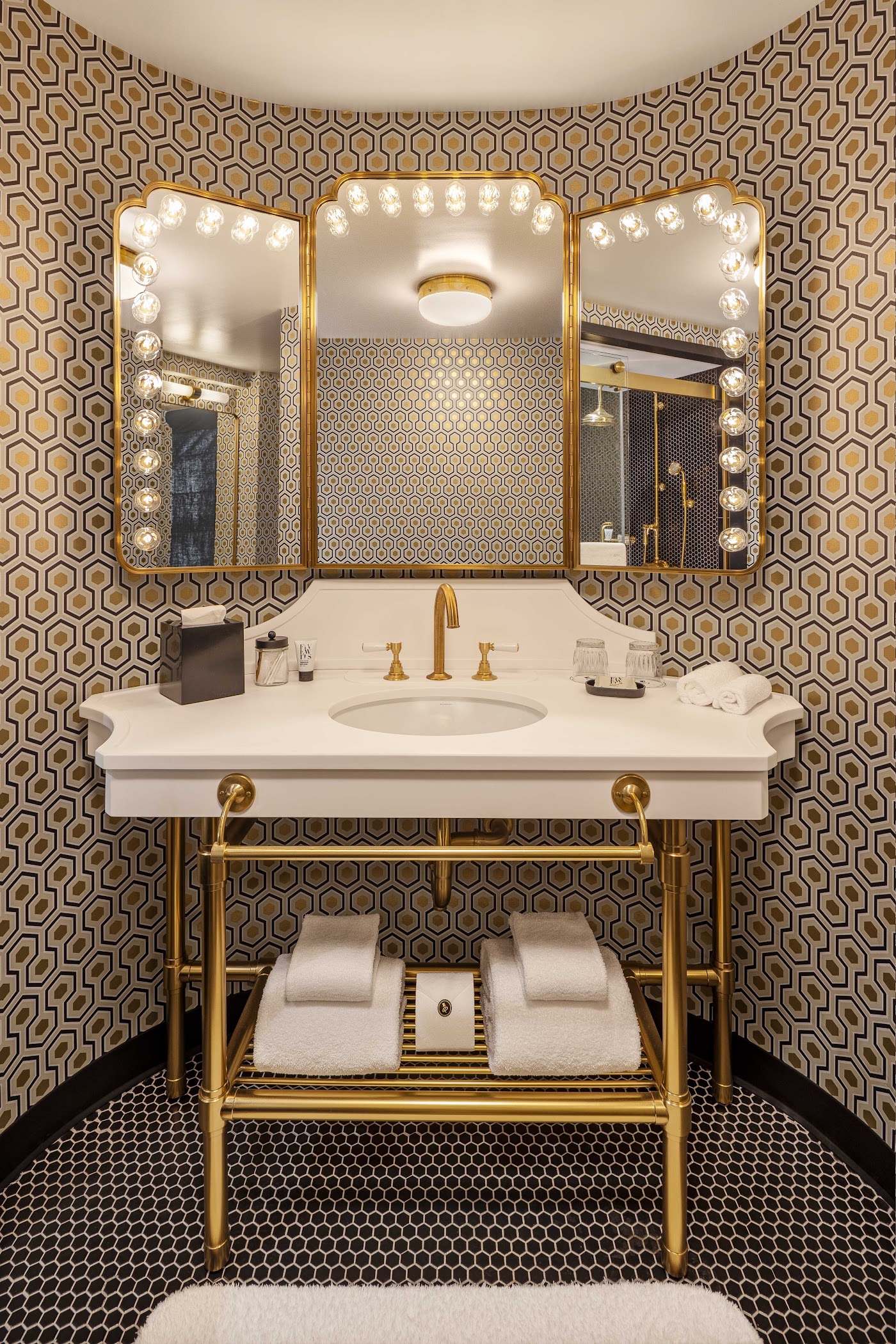 The Roxy Hotel New York, dog-friendly hotel, photo 4