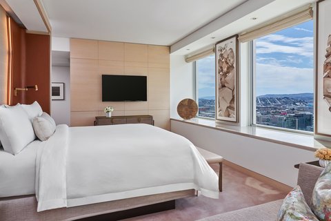 The St. Regis San Francisco, dog-friendly hotel, photo 2