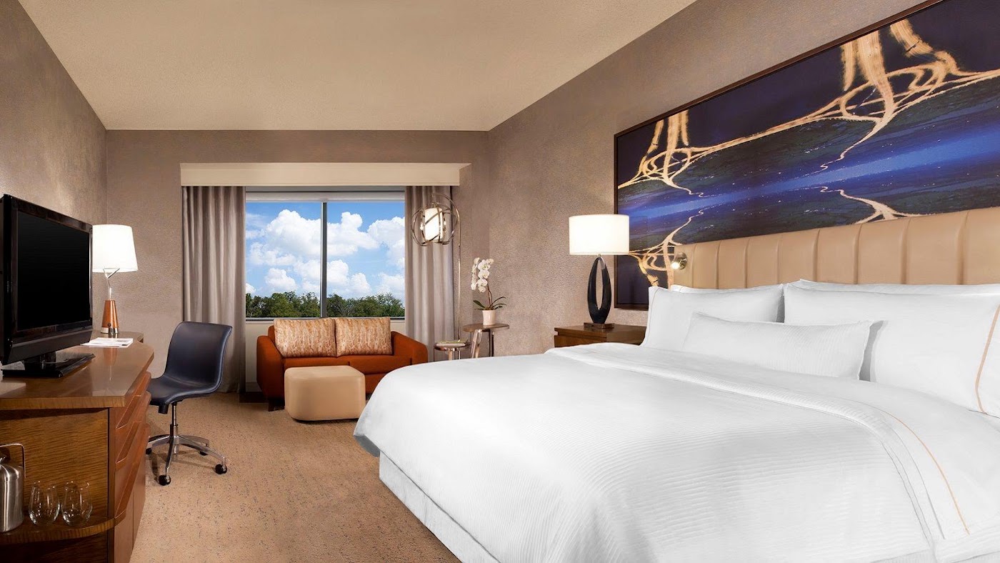 The Westin Dallas Park Central, dog-friendly hotel, photo 2