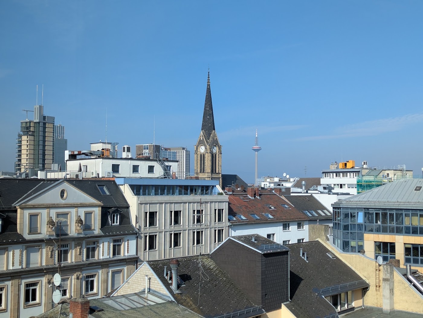 The Westin Grand Frankfurt, dog-friendly hotel in Frankfurt and the Rhine-Main