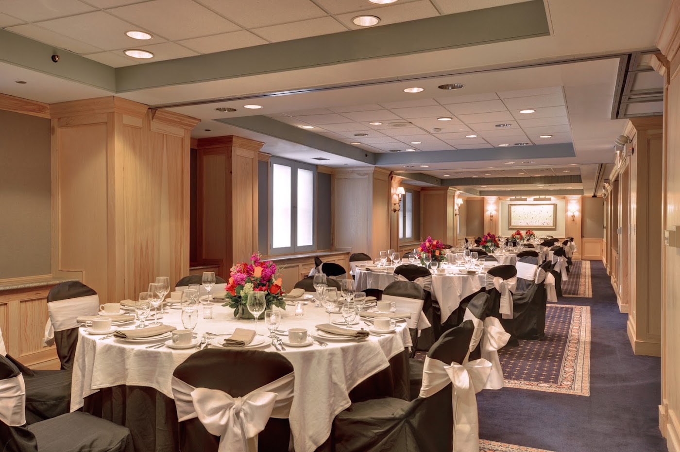 The Whitehall Hotel Chicago, dog-friendly hotel, photo 5
