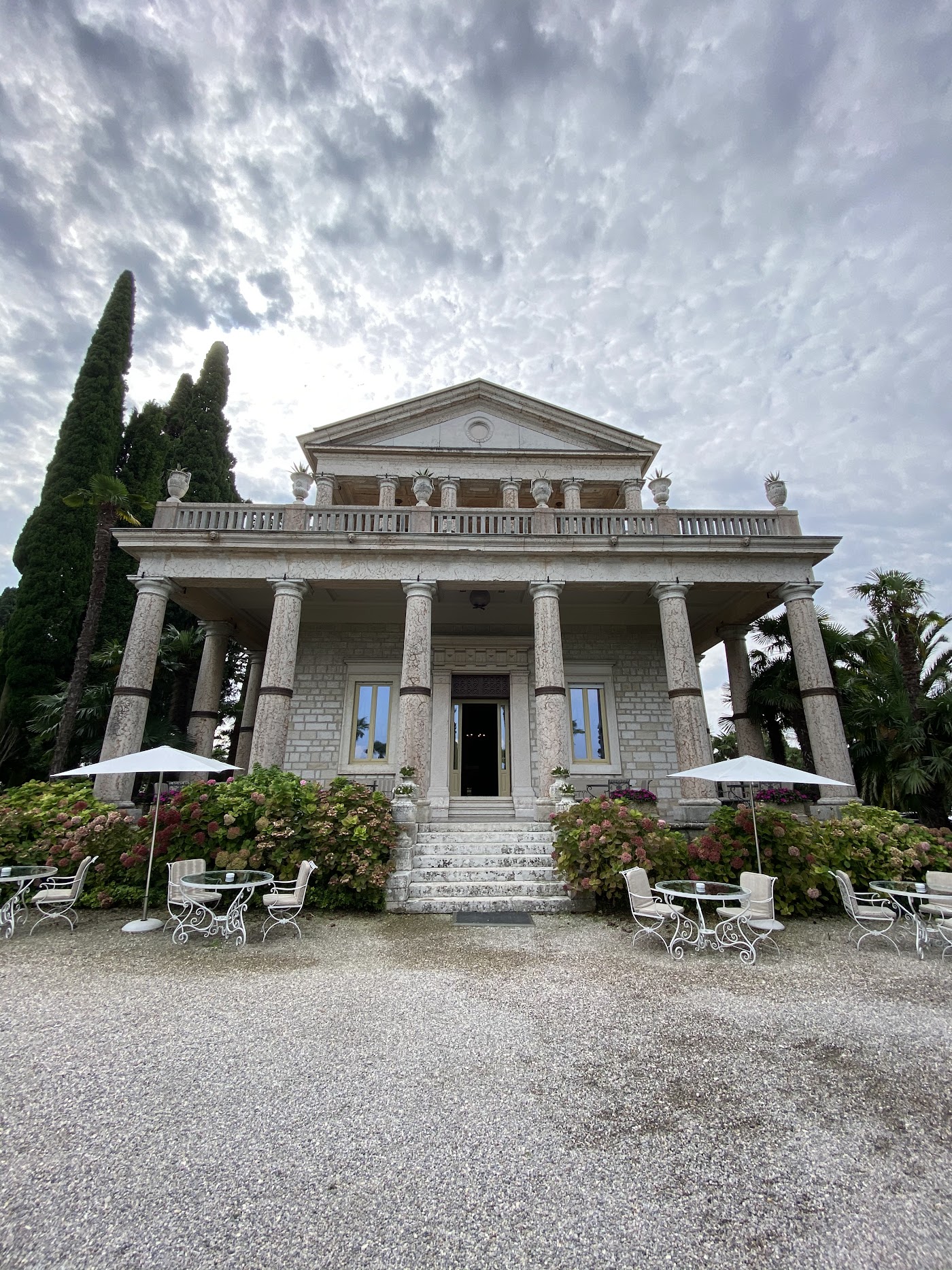 Villa Cortine Palace Relais & Châteaux, dog-friendly hotel, photo 4