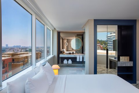 W Hollywood, dog-friendly hotel, photo 2