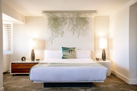 W Los Angeles West Beverly Hills, dog-friendly hotel, photo 2
