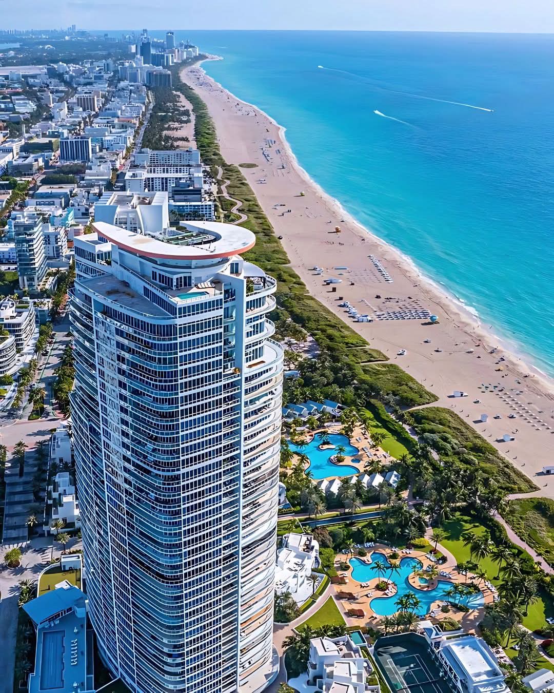 W South Beach, dog-friendly hotel in Miami Beach